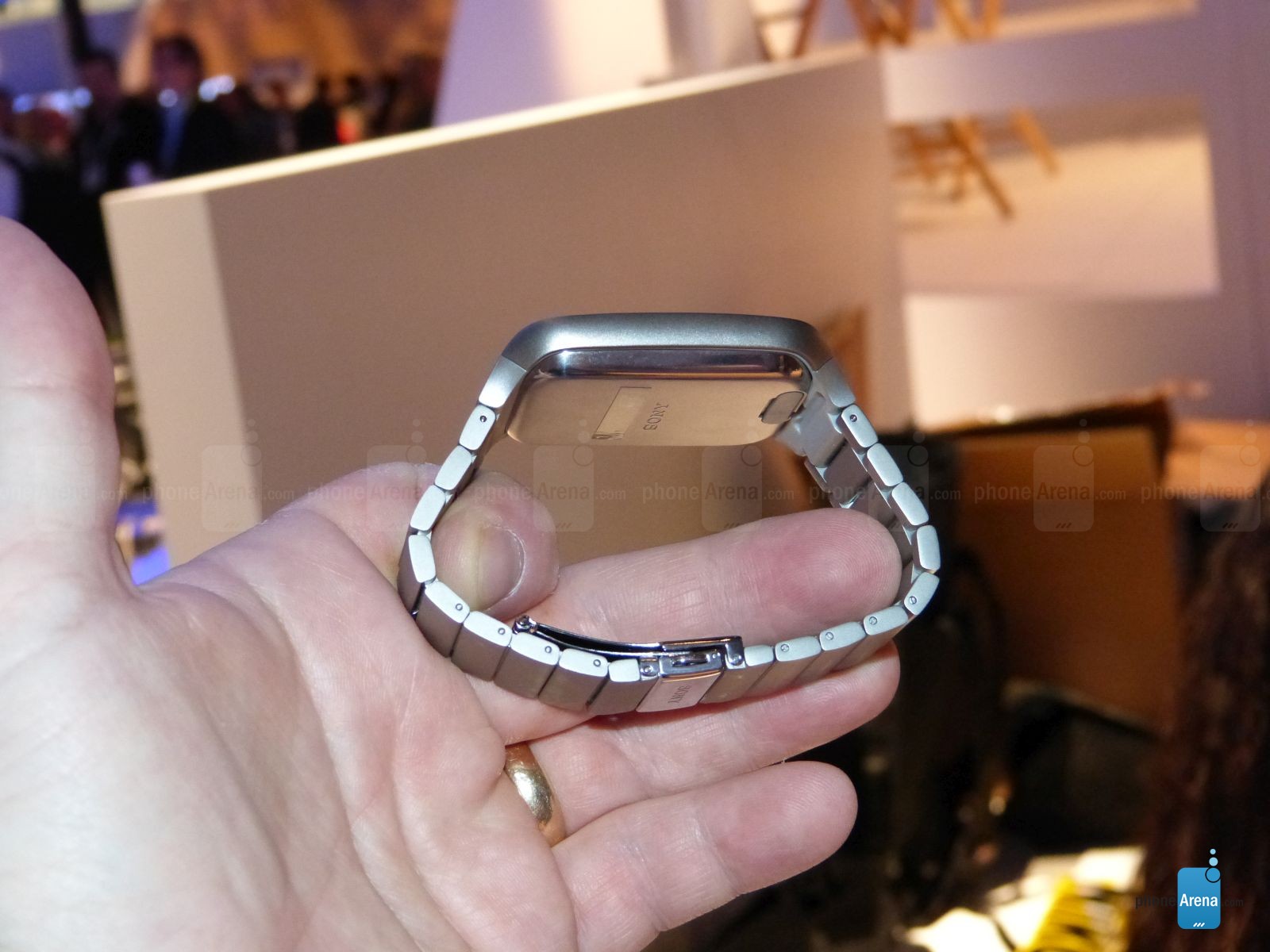 Sony Smartwatch 3 ahora tiene una correa de metal #CES2015