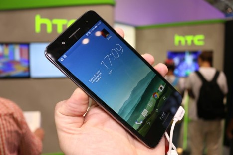 HTC Desire 728G con 1.5 GB de RAM