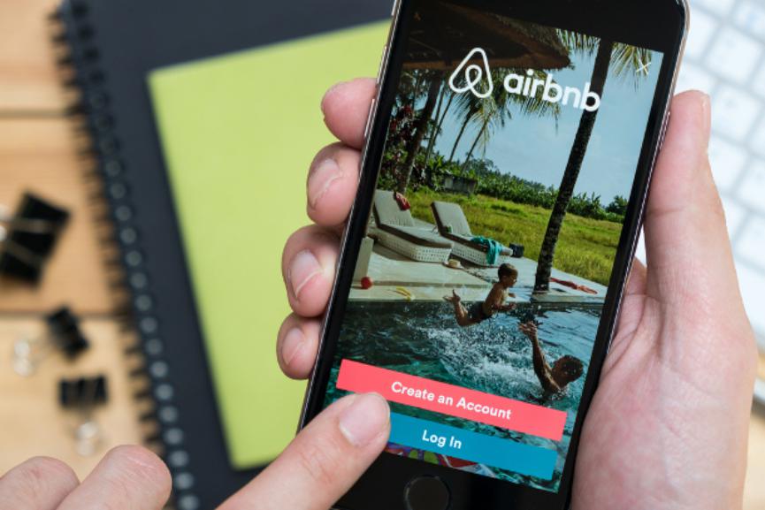 Airbnb ganar dinero viajando