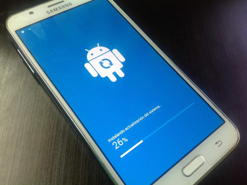 Samsung Galaxy J7 actualizaciones